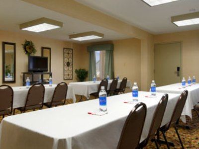 Hotel Ramada By Wyndham West Memphis Einrichtungen foto